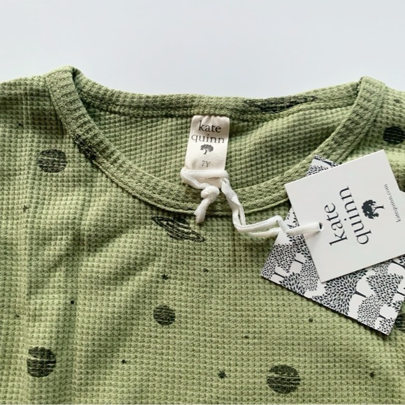 kate quinn Green Sweater with Puffed Sleeves - Picture 2 of 4